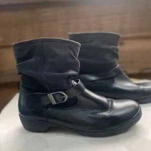 Bogs Shoes Bogs Cassie Low Moto Waterproof Boot Size 95 Poshmark